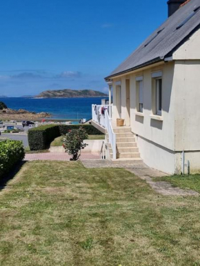 Maison vue mer à 100 m de l'eau